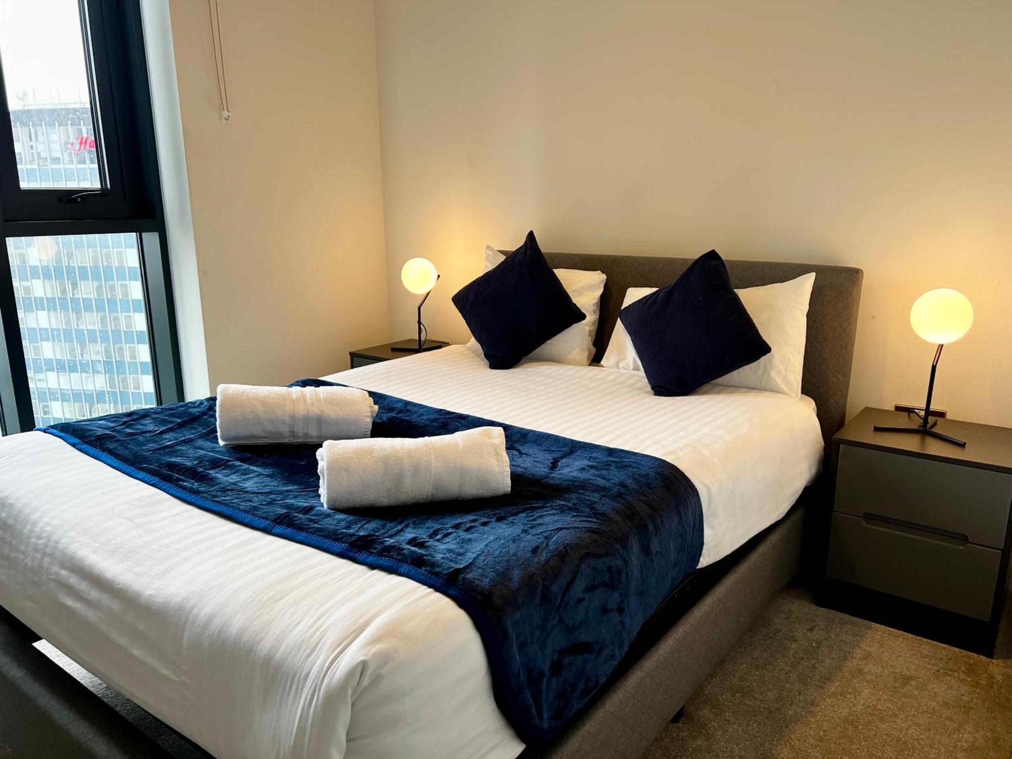 Premium Deals L Last-Minute Stay L 4 Min Walk To Birmingham Central Library L 18Th Floor 2 Bed 2 Bath City Centre Penthouse With Gym & Netflix By Jvt Short Lets Bagian luar foto
