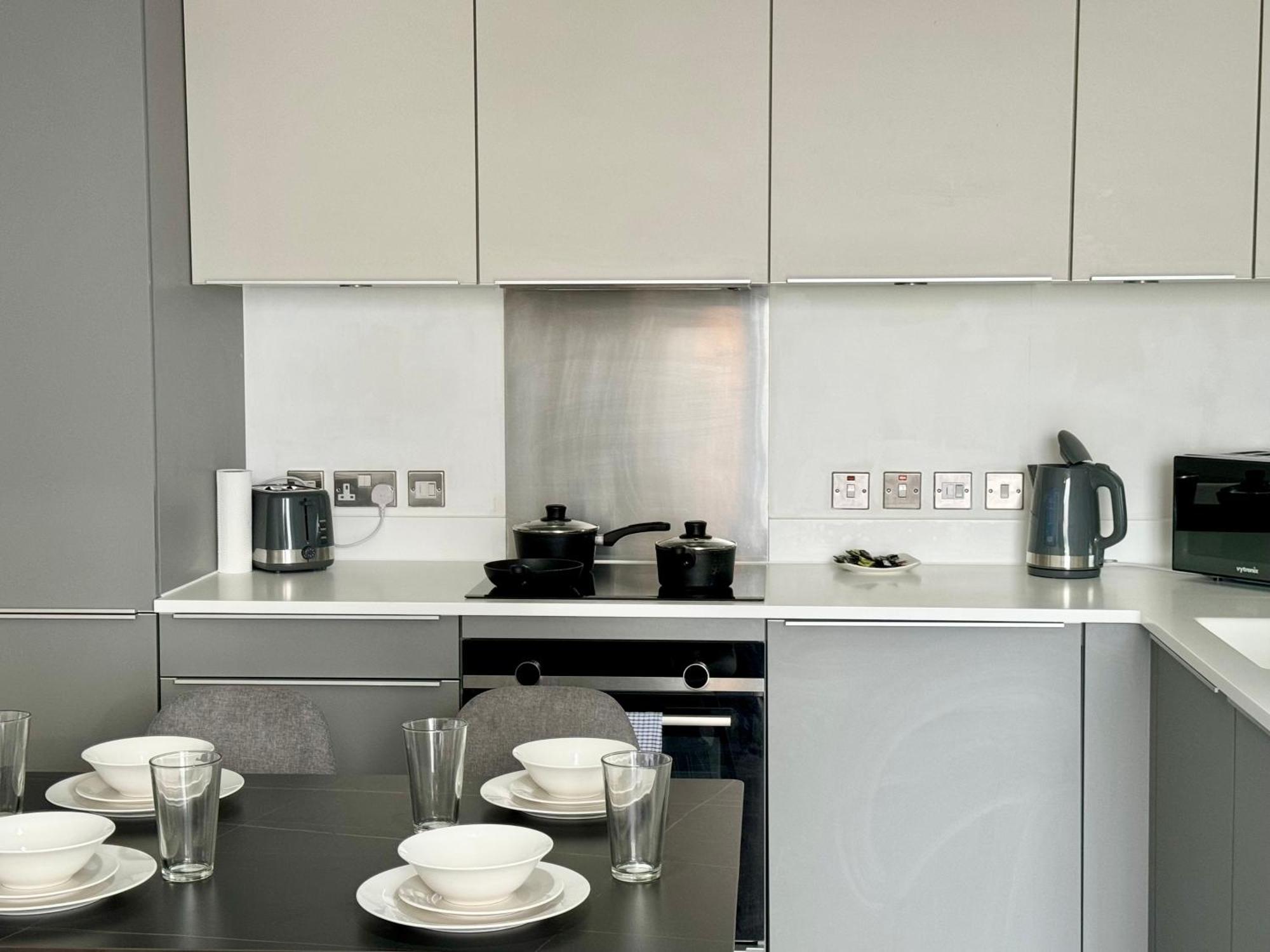 Premium Deals L Last-Minute Stay L 4 Min Walk To Birmingham Central Library L 18Th Floor 2 Bed 2 Bath City Centre Penthouse With Gym & Netflix By Jvt Short Lets Bagian luar foto