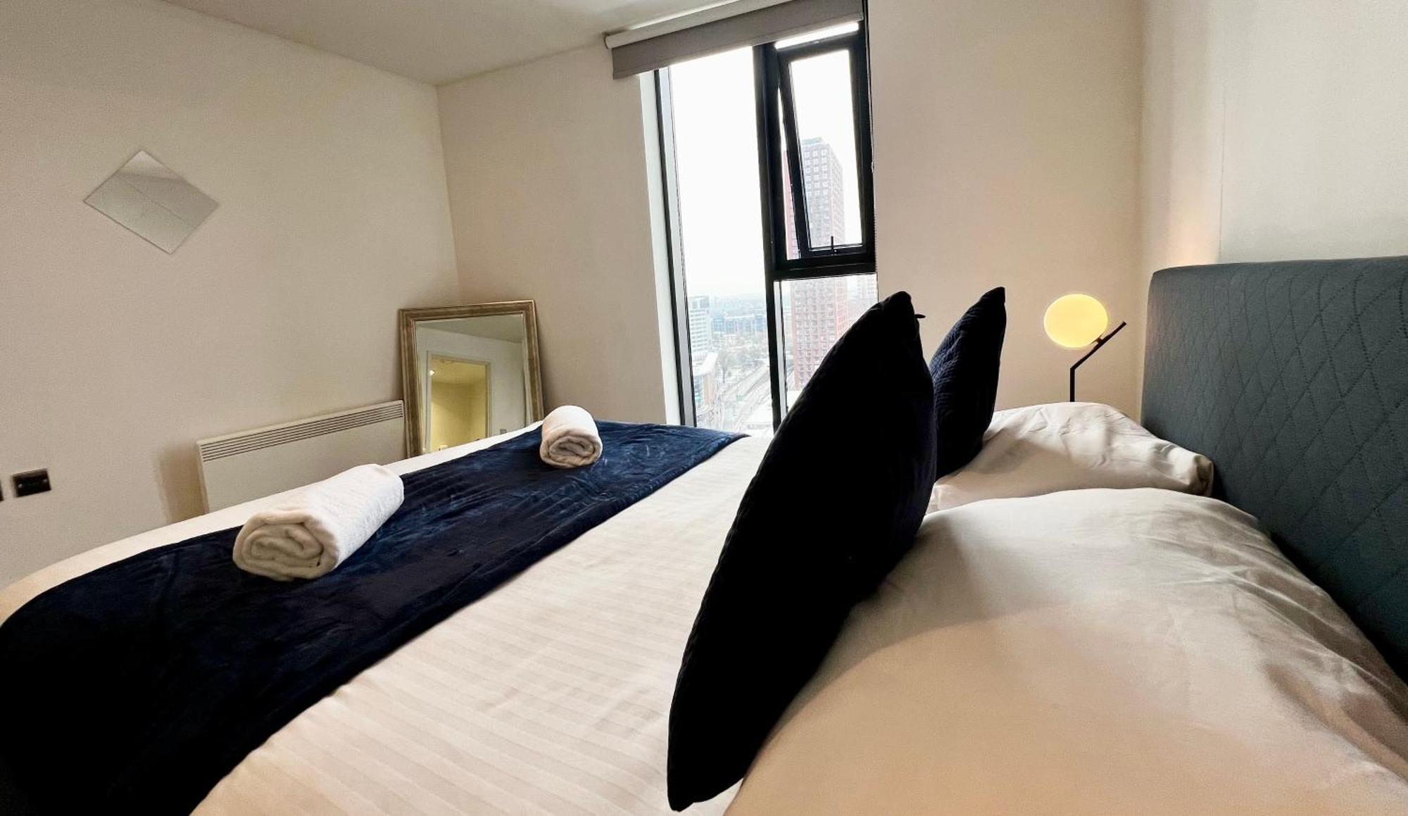 Premium Deals L Last-Minute Stay L 4 Min Walk To Birmingham Central Library L 18Th Floor 2 Bed 2 Bath City Centre Penthouse With Gym & Netflix By Jvt Short Lets Bagian luar foto