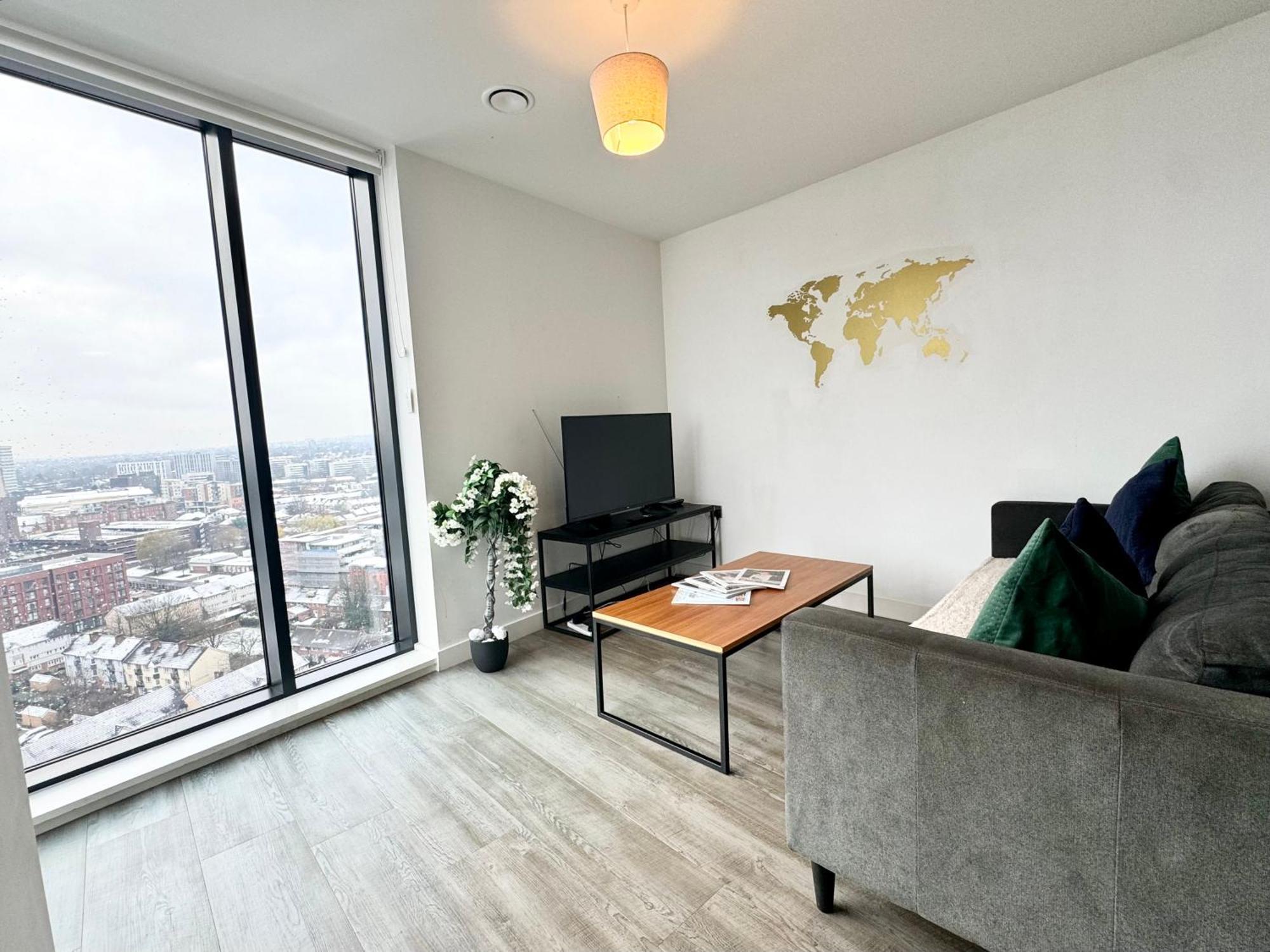 Premium Deals L Last-Minute Stay L 4 Min Walk To Birmingham Central Library L 18Th Floor 2 Bed 2 Bath City Centre Penthouse With Gym & Netflix By Jvt Short Lets Bagian luar foto